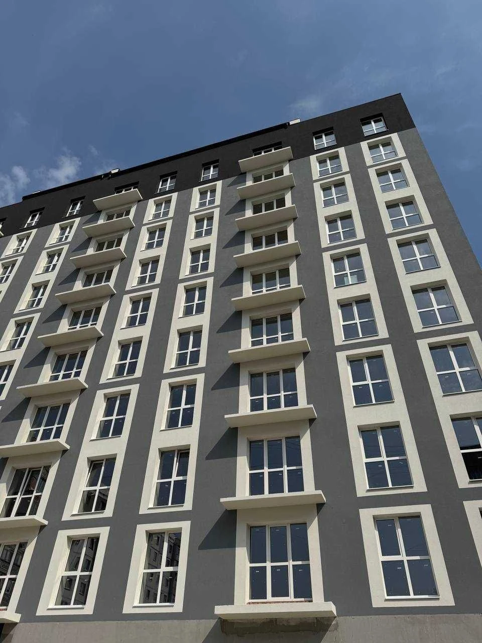 Продається 2 кім квартира в ЖК Park House, вул.О.Пчілки, м.К