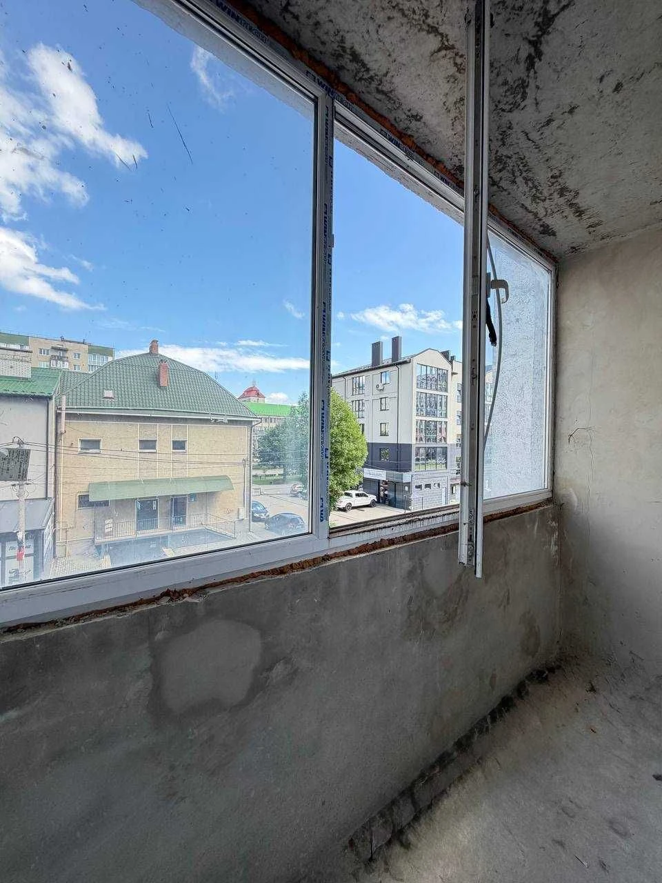 Продаж 3 кімн.квартири в новобудові