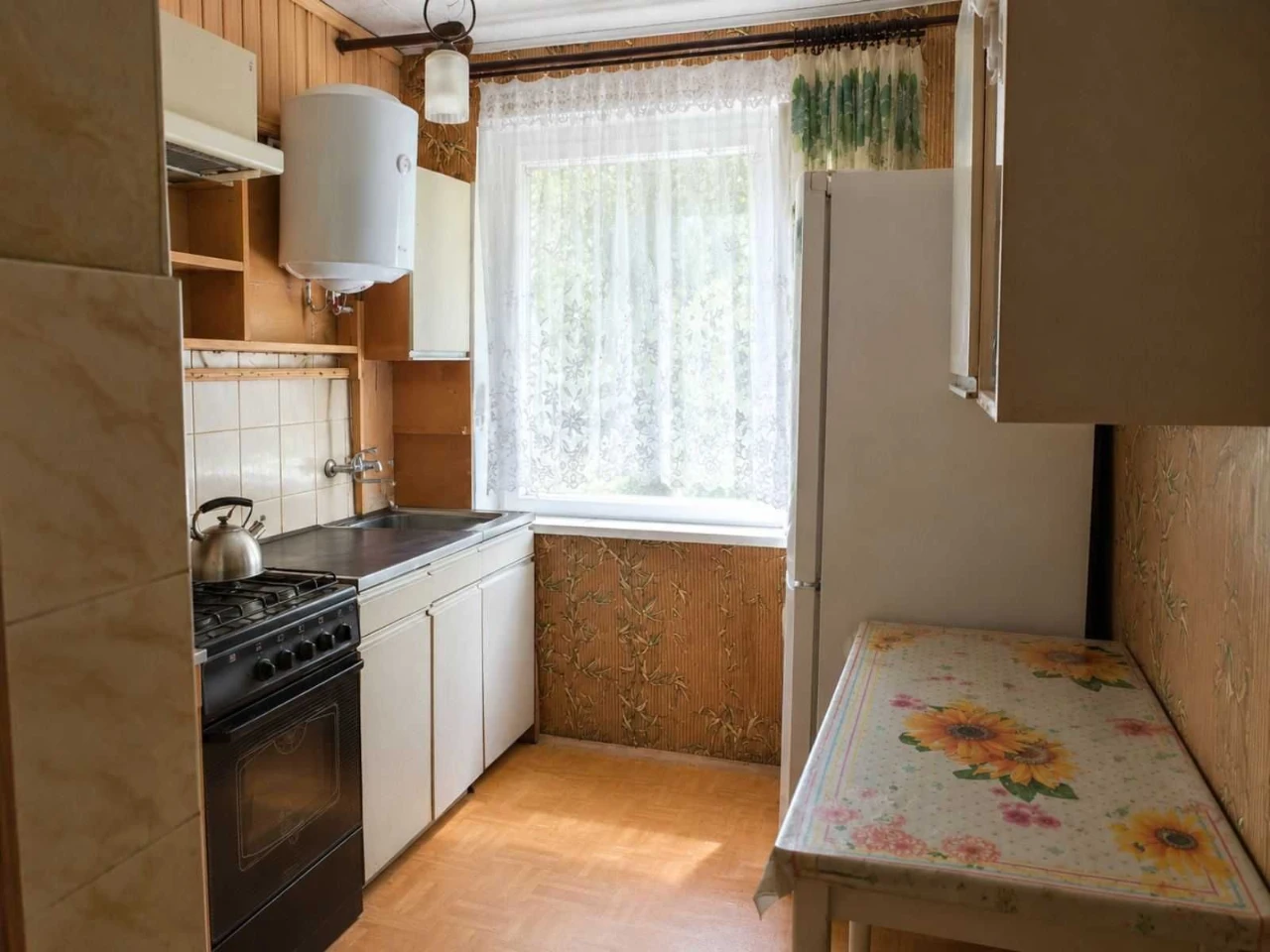 Продається 4-кімнатна квартира, Калуш, вул. Стуса 6