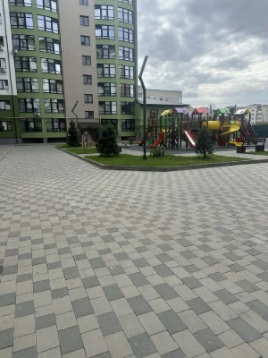 Продам Квартира в пристижному районі в новобудові