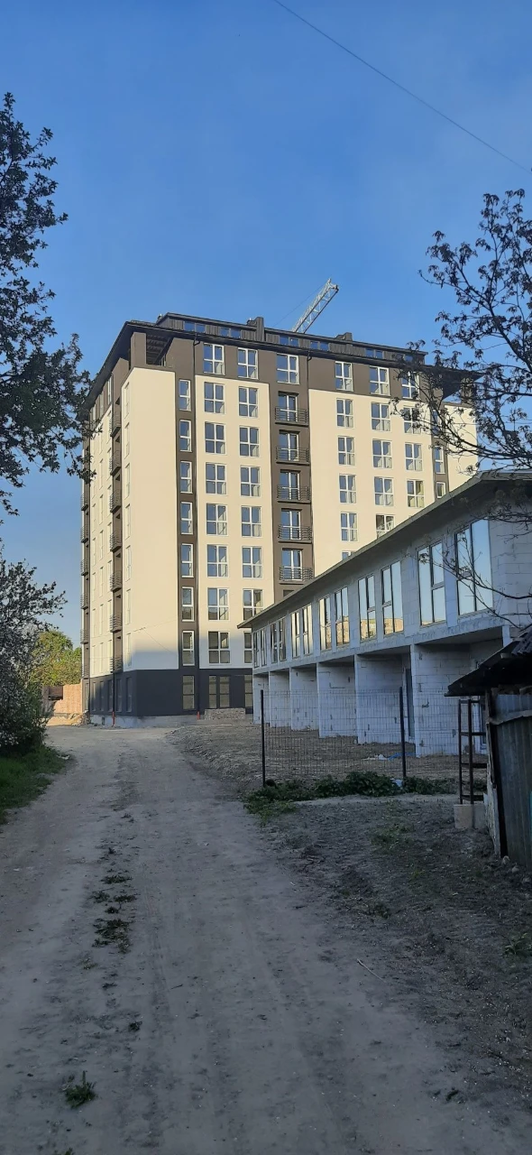 В готовом доме 2-комнатная квартира (70,2 кв)