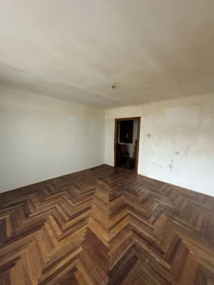 Продам 3 кім квартиру в  центрі вул Каракая можливий продаж