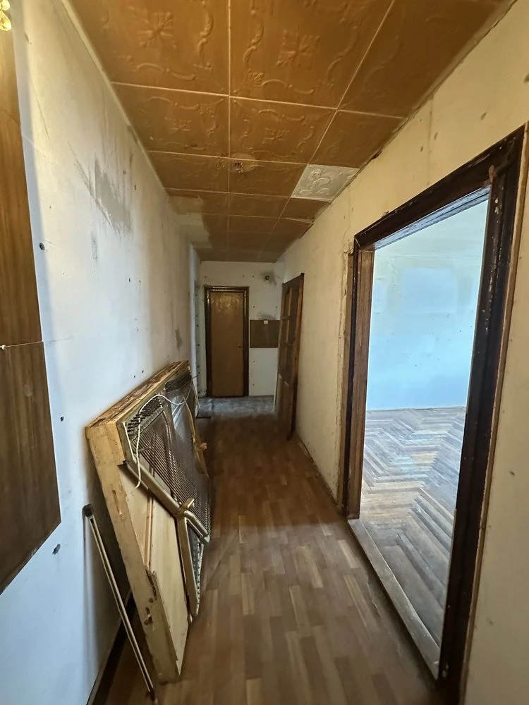 Продам 3 кім квартиру в  центрі вул Каракая можливий продаж