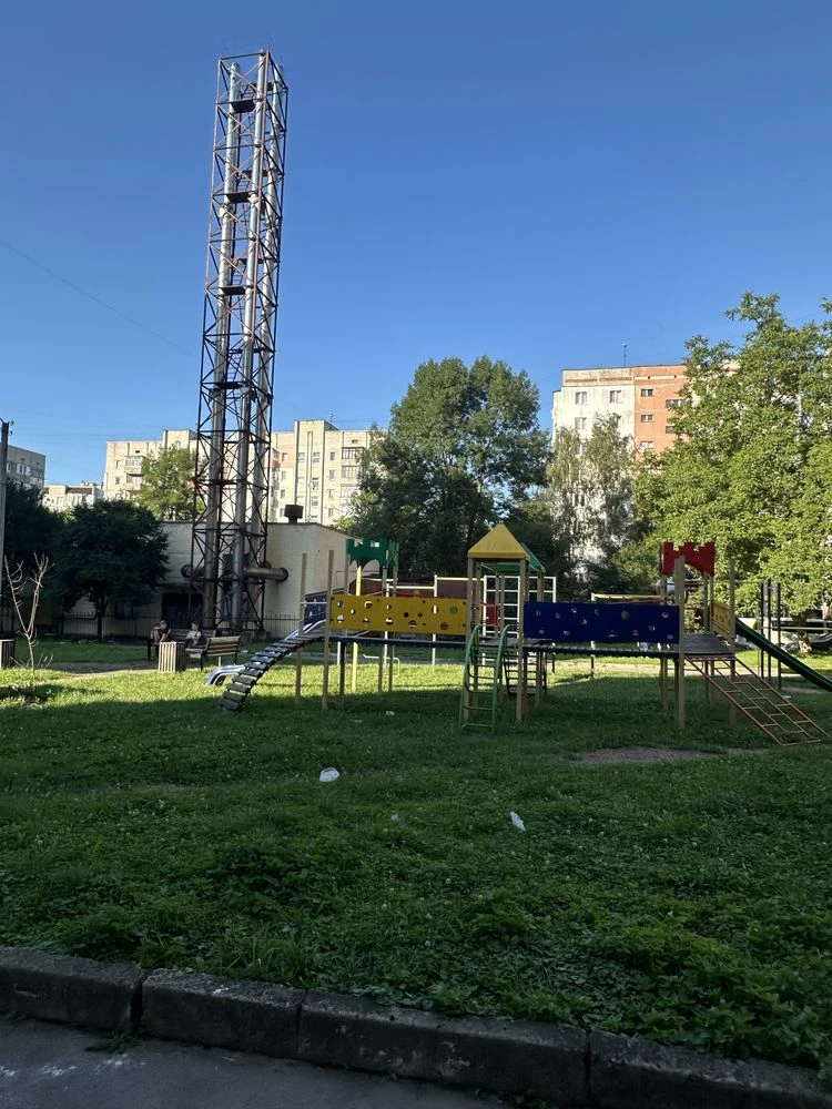 Продам 3 кім квартиру в  центрі вул Каракая можливий продаж