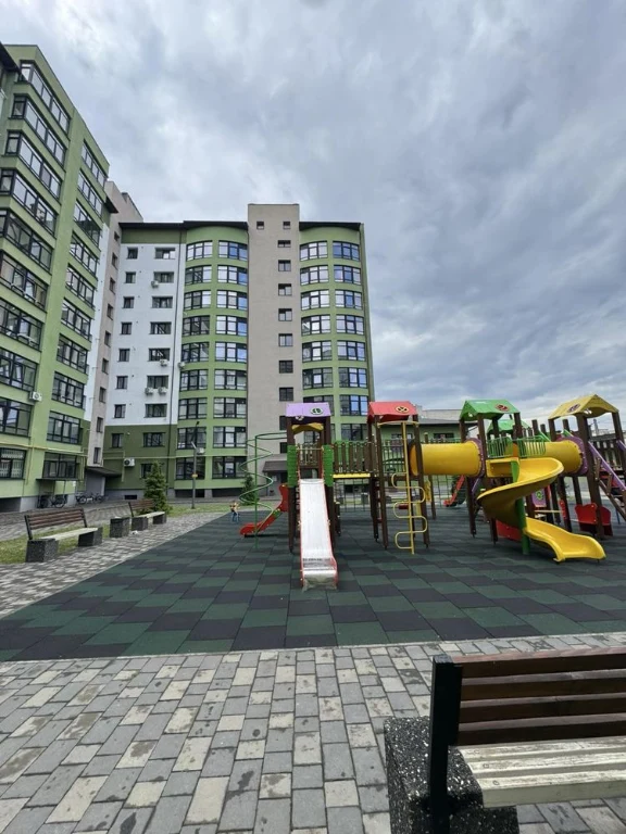 Продается квартира, две этажи