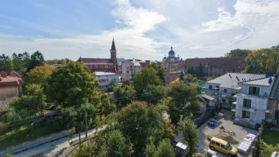 FOR SALE: Three-room apartment in the heart of Kolomyia | zd