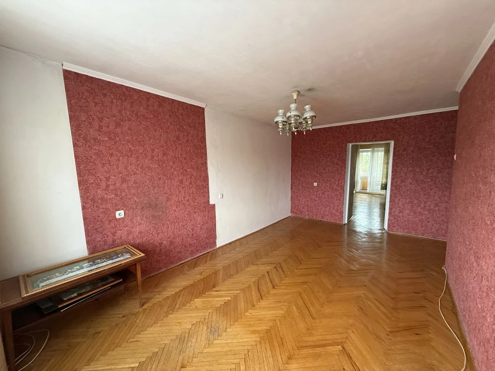 Продаж 3-и кімнатна квартира