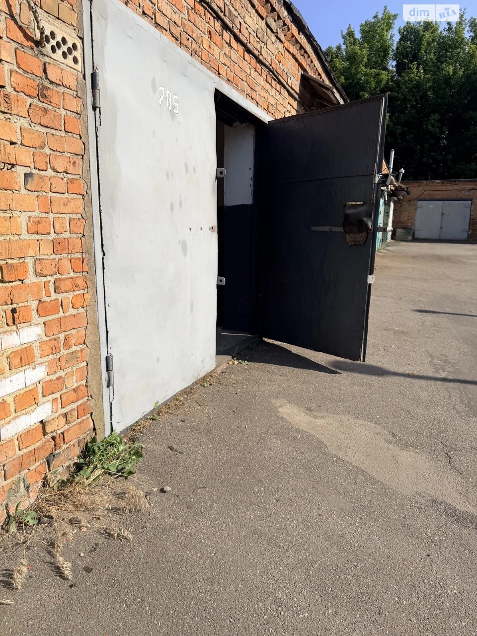 Продаж Місце в гаражному кооперативі Замостянський