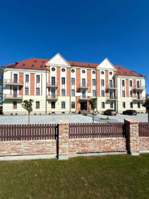 Продаж двокімнатної квартири в зданому будинку, розтермінування