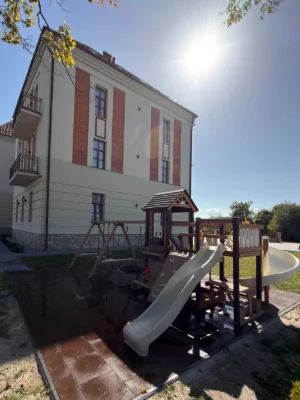 Продаж двокімнатної квартири в зданому будинку, розтермінування