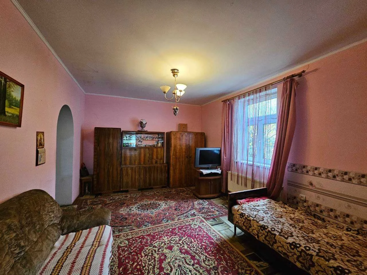 Продаж 2-кімнатній квартири в цегляному будинку в центрі міста Коломиї