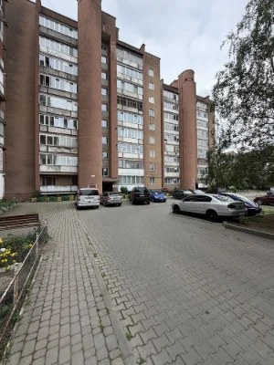 For Sale: 4-room Apartment in the city of Kolomyia