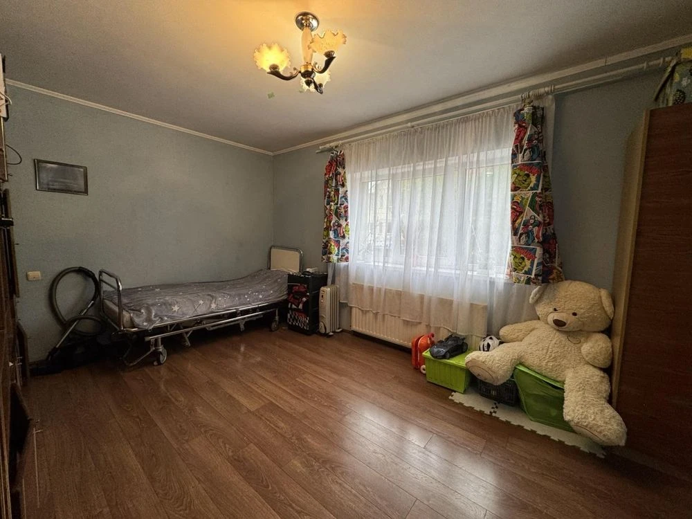 For Sale: 3-bedroom apartment in the city center