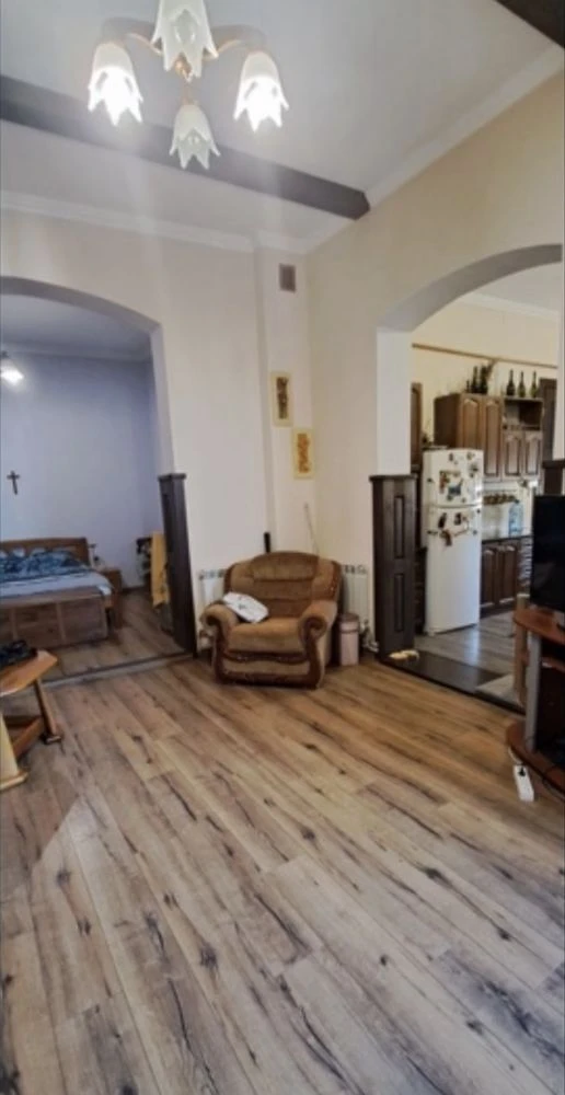 Квартира, 3 кімнати, 2 поверх