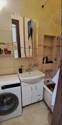 Квартира, 3 кімнати, 2 поверх