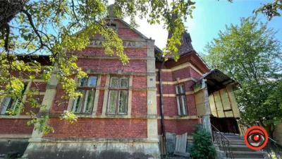 Land of 8 acres and apartment in a historic building/Center/City of Kol