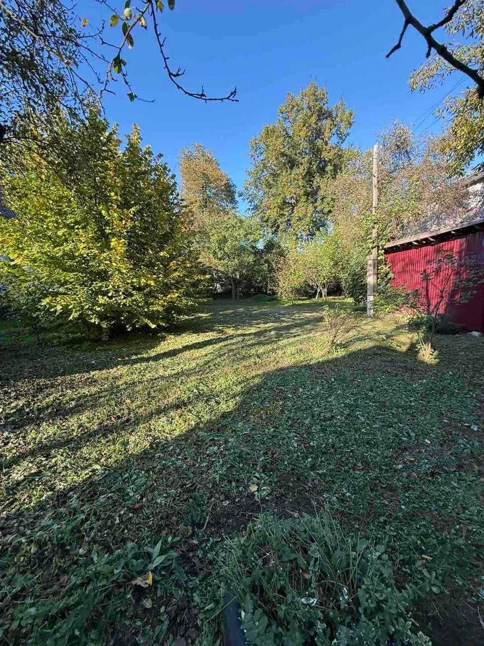 Land of 8 acres and apartment in a historic building/Center/City of Kol