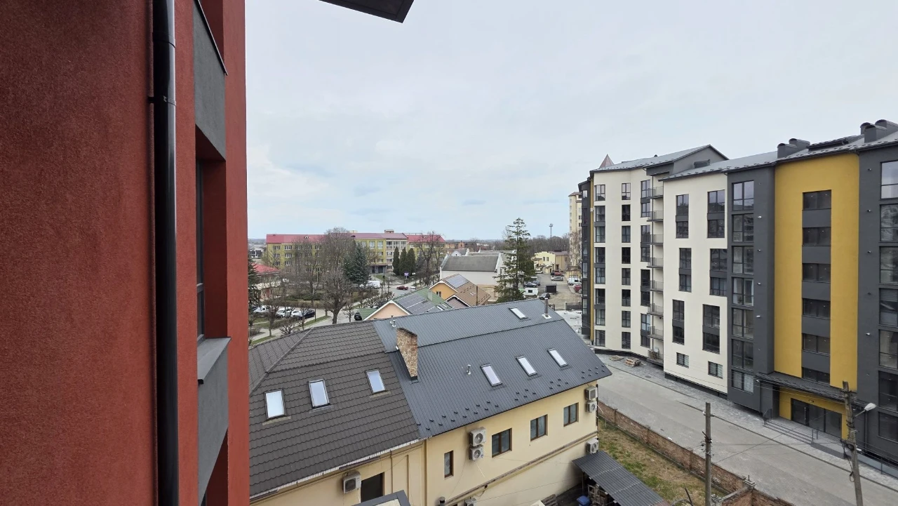 For sale, a magnificent 2-room apartment in the city center, suitable for permanent residency