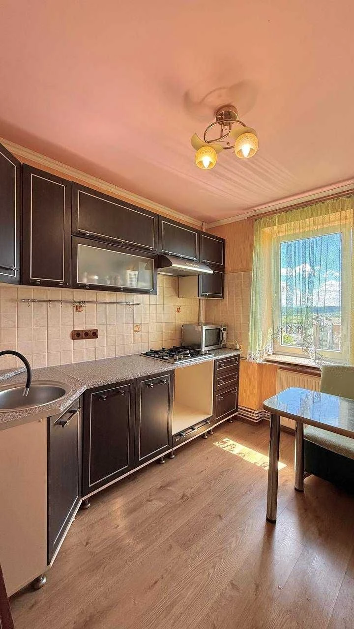 Продается уютная 2-комнатная квартира в городе Коломия.