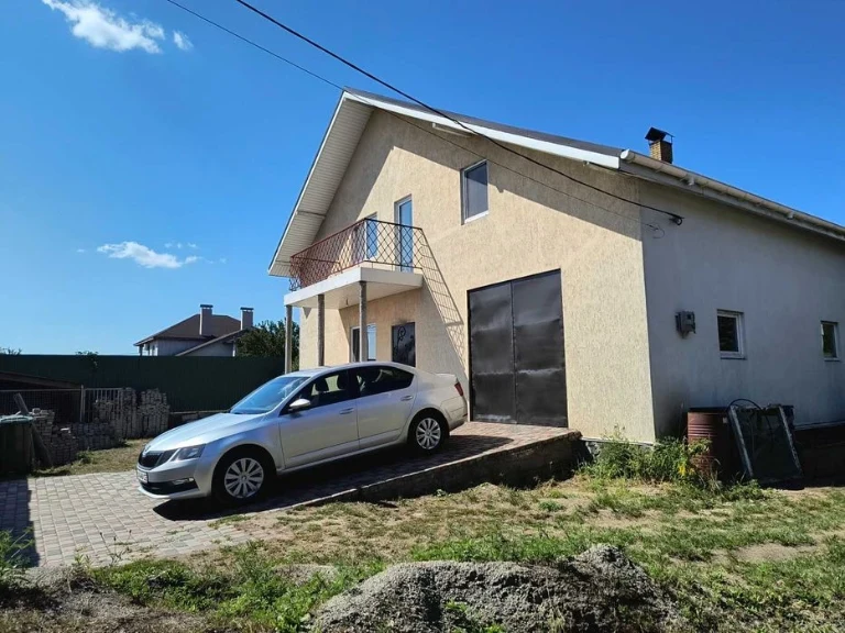 Продаж  будинку  в районі Луначарського