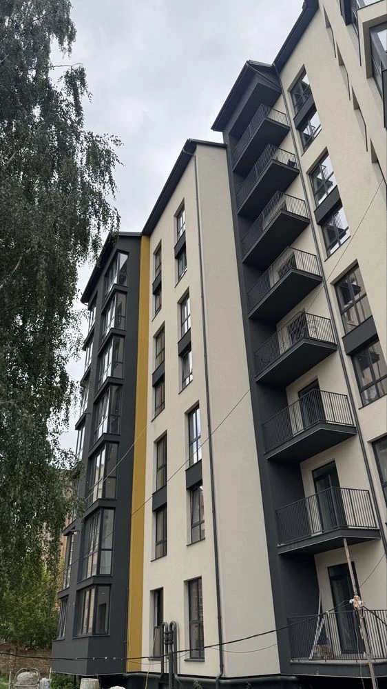 Продаж 2-3х кімнатний квартир в м.Коломия(будинок зданий в е