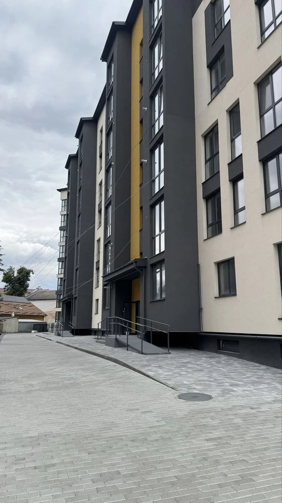 Продаж 2-3х кімнатний квартир в м.Коломия(будинок зданий в е