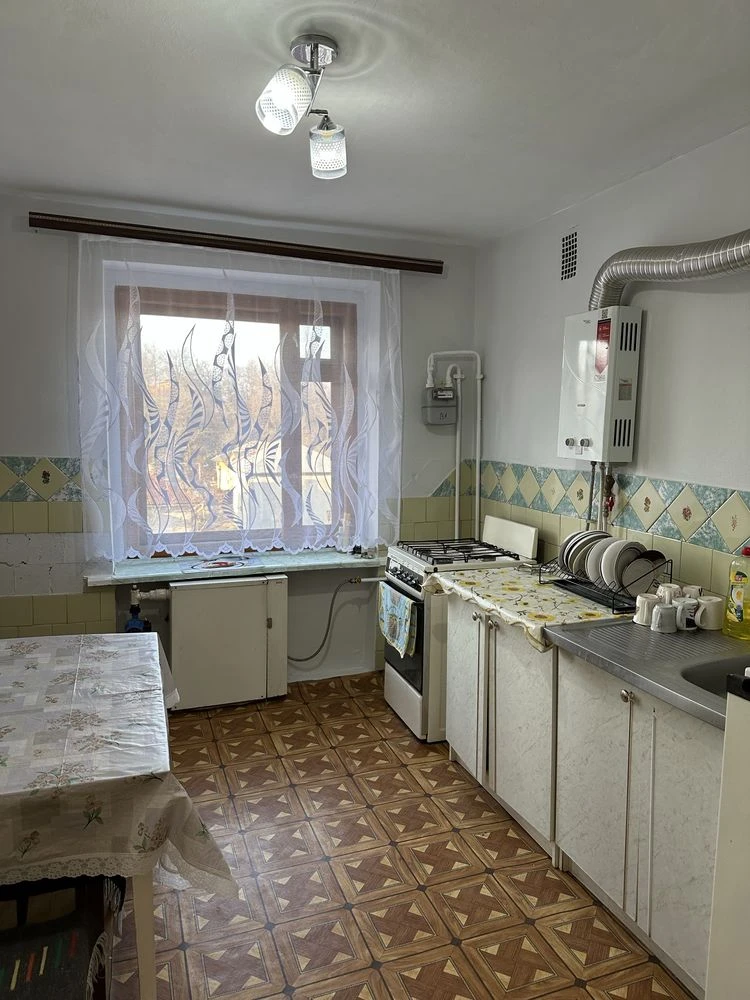 Продається 3-кімнатна квартира в місті Косів