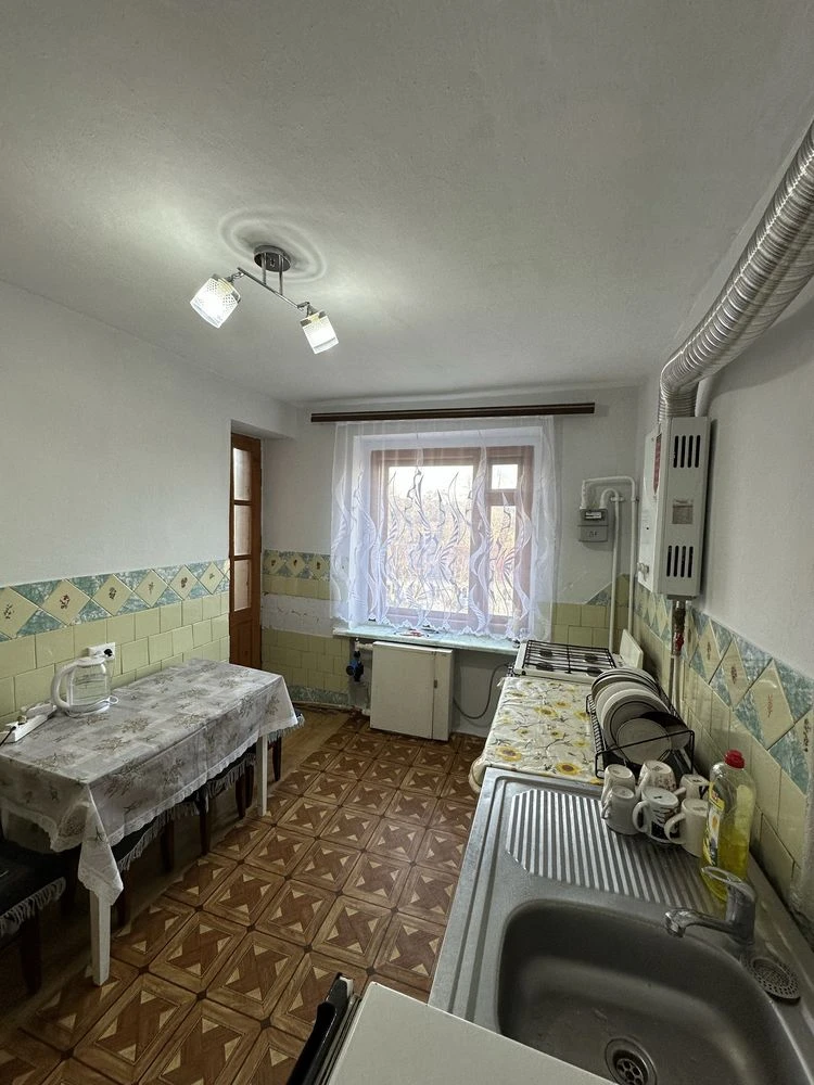 Продається 3-кімнатна квартира в місті Косів