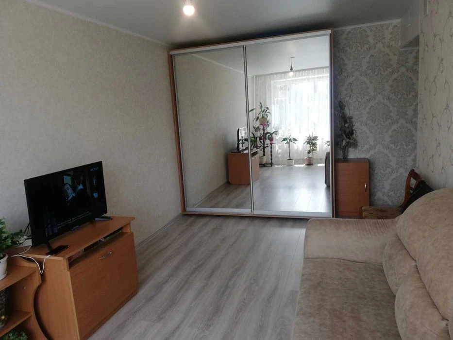 I will sell a room in the commune ul. Joliot Cury