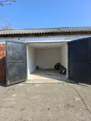 Продам 3 кімнатну квартиру - будинок!Рідкісна пропозиція!