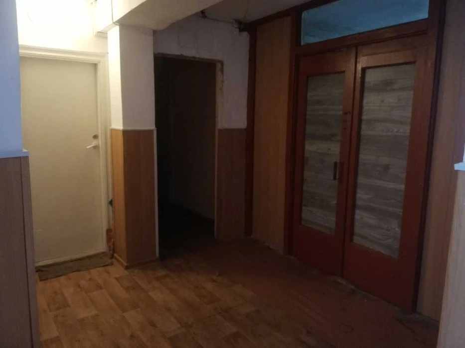 I will sell a room in the commune ul. Joliot Cury