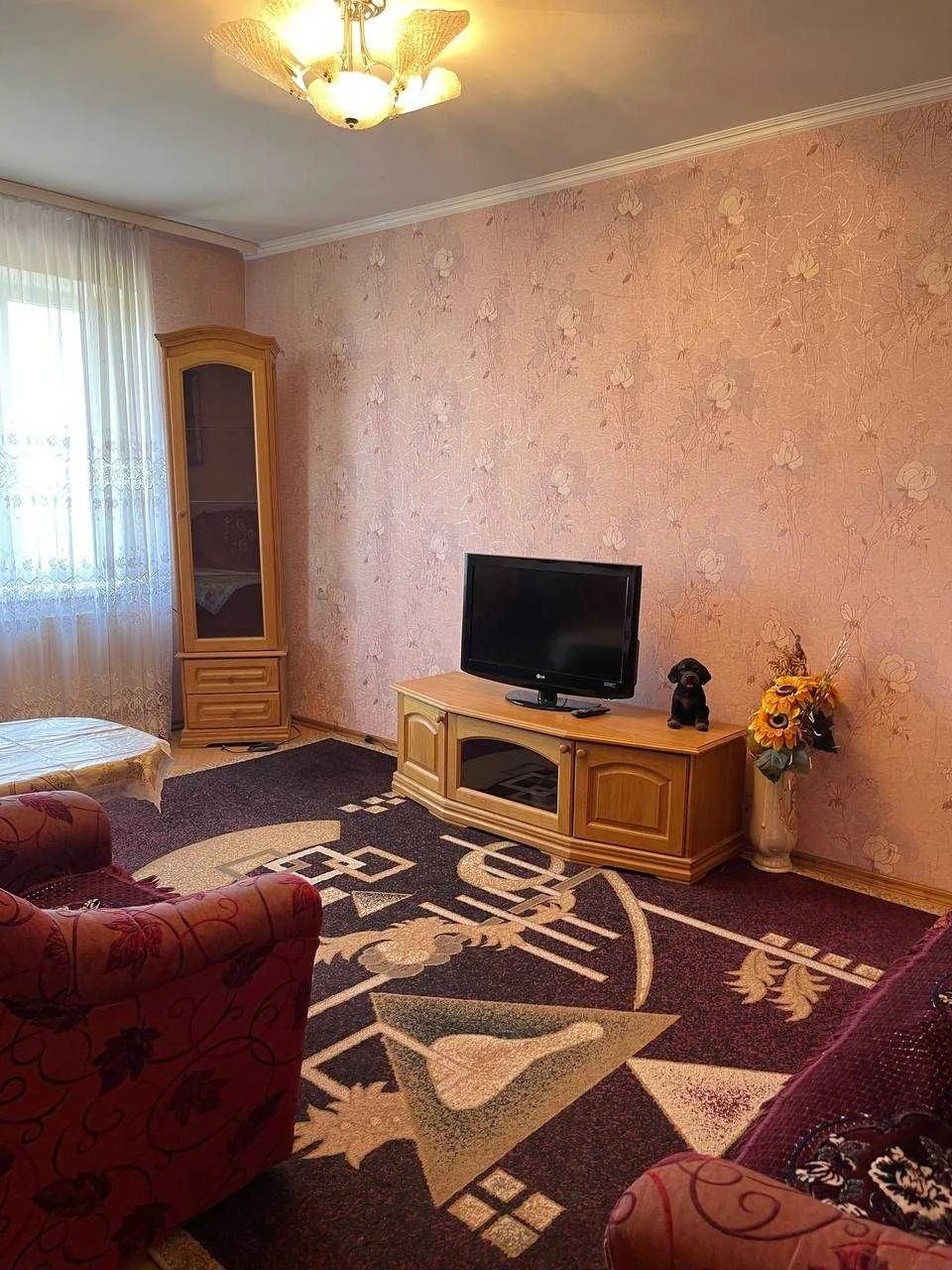 3к квартира з гаражем  в центрі. Постанови, ваучери.