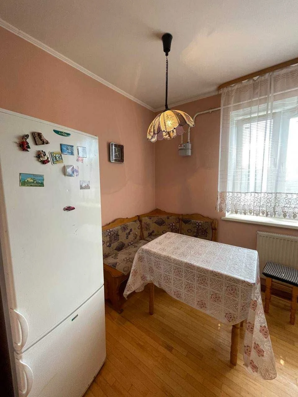 3к квартира з гаражем  в центрі. Постанови, ваучери.