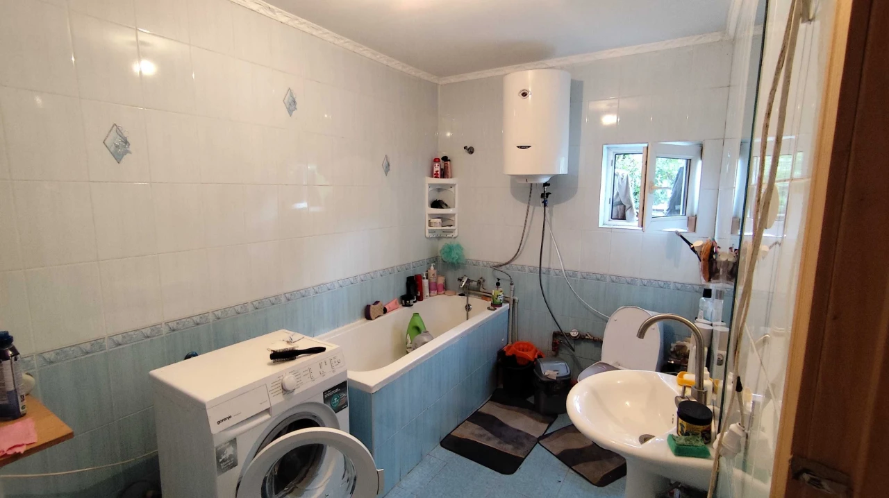 Продается квартира. 62 м2. Яремче. Центр. Газ.