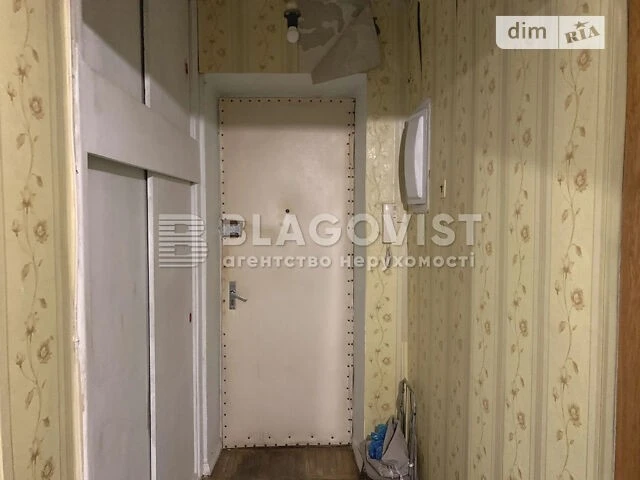 Sale of 3-room apartment 90 sq. m. on Lesi Ukrainky Square 24 • ID 347