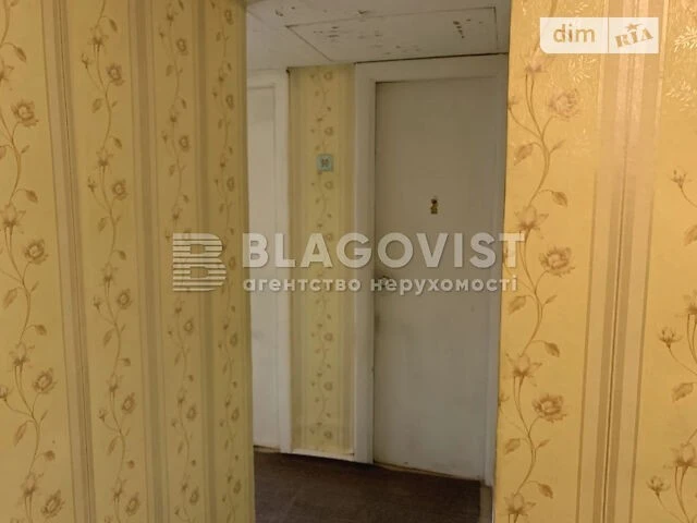 Sale of 3-room apartment 90 sq. m. on Lesi Ukrainky Square 24 • ID 347