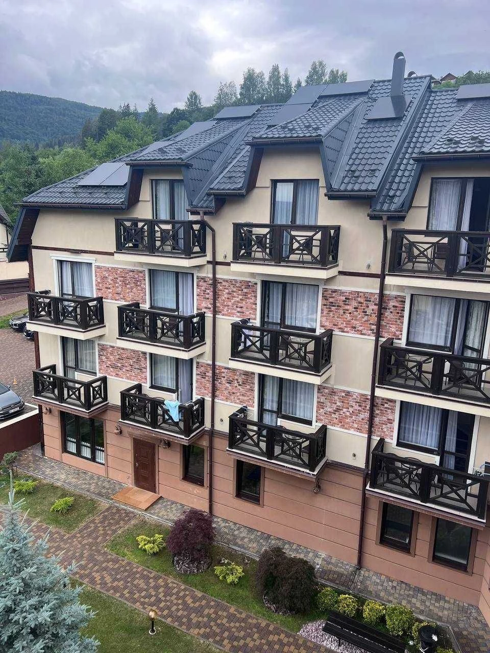 Апартаменти в преміум Клаб Яремче (Hotel&Restaurant "Premium