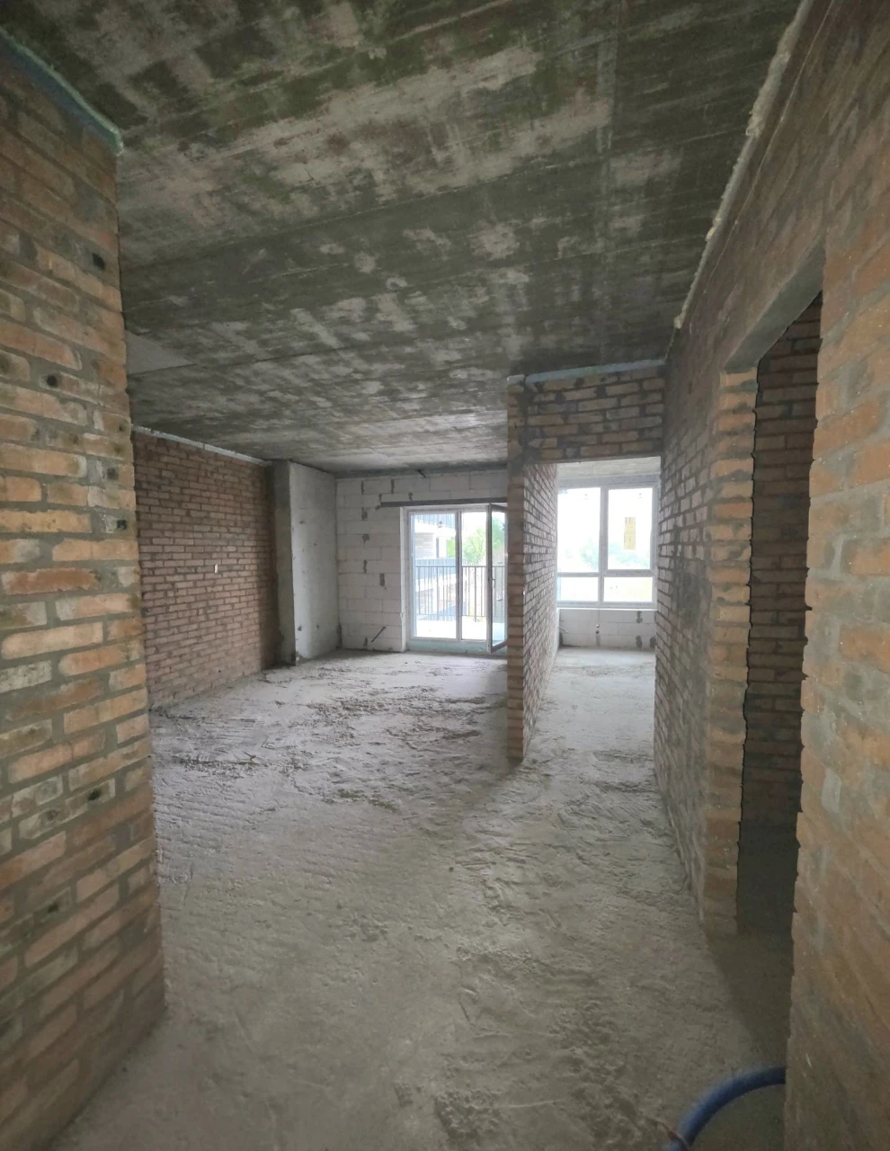 Apartment for sale in a new building in the city center in Central Park residential complex