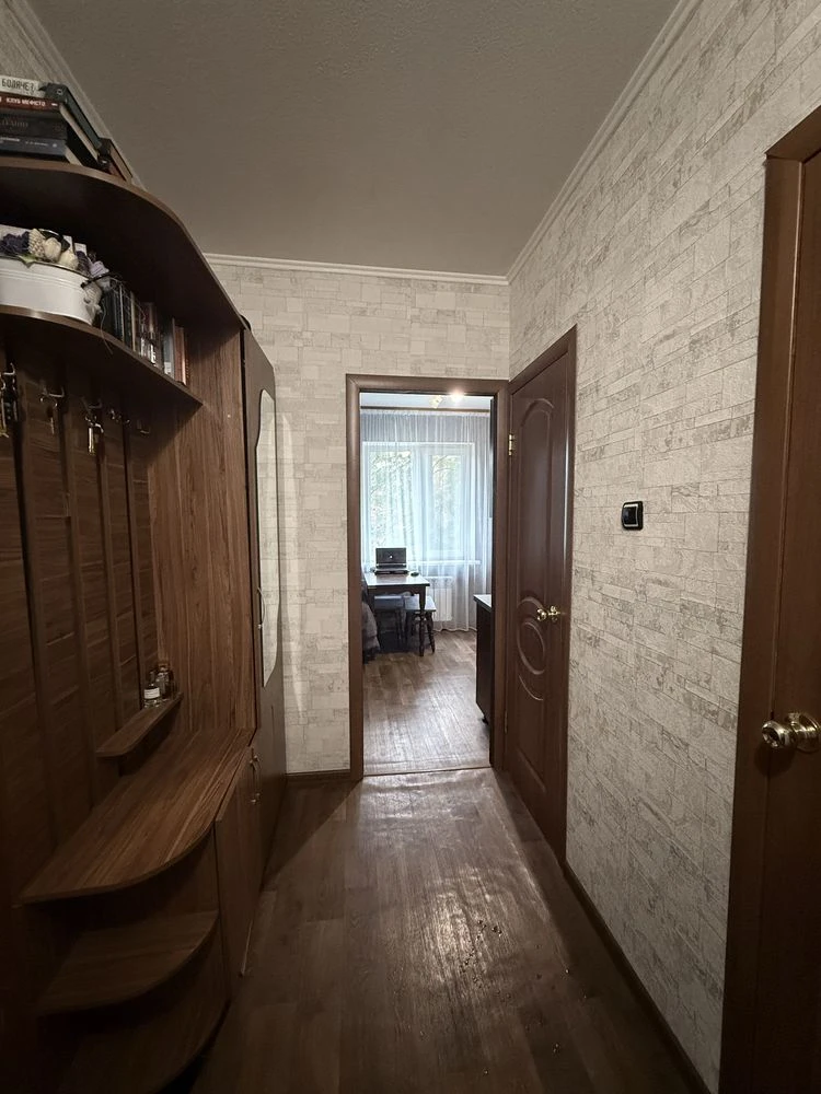 Продам  1 кімнатну квартиру(малосімейка), від власника в гар