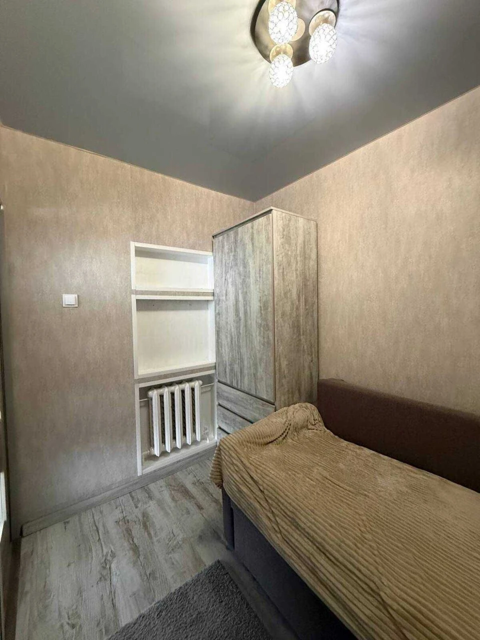Продажа 1-комнатной квартиры, Леваневский микрорайон.