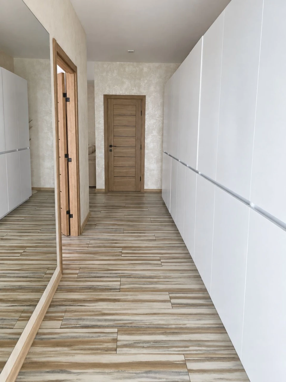 Продаж 1-кімнатної квартири. Свій окремий двір. Новобудова