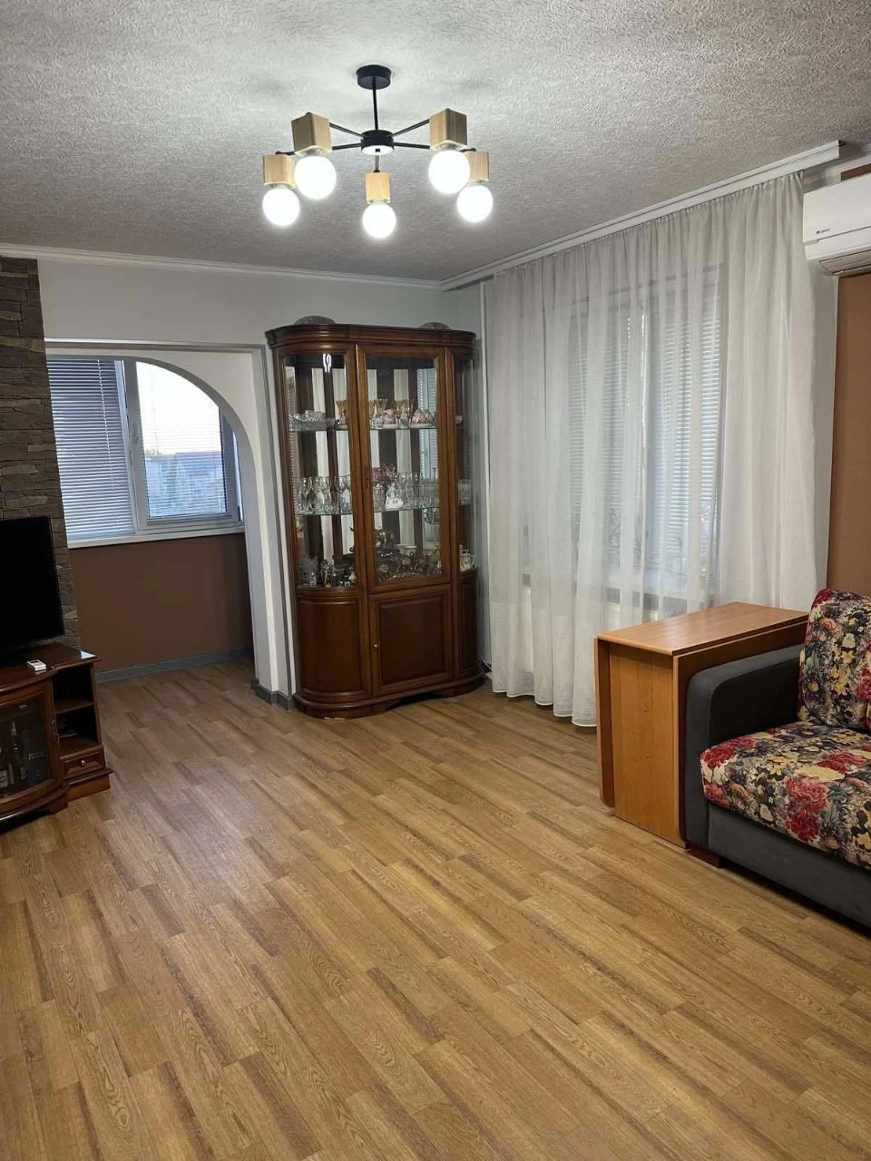 For Sale, Spacious 3-Bedroom Apartment in the City Center
