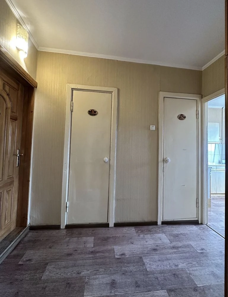 Продається 1-кімнатна квартира на вулиці Героїв Крут