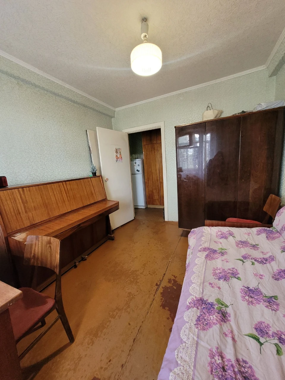 For Sale: 3-room apartment, Levnevsky Street