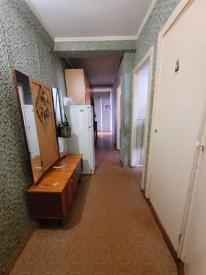 For Sale: 3-room apartment, Levnevsky Street