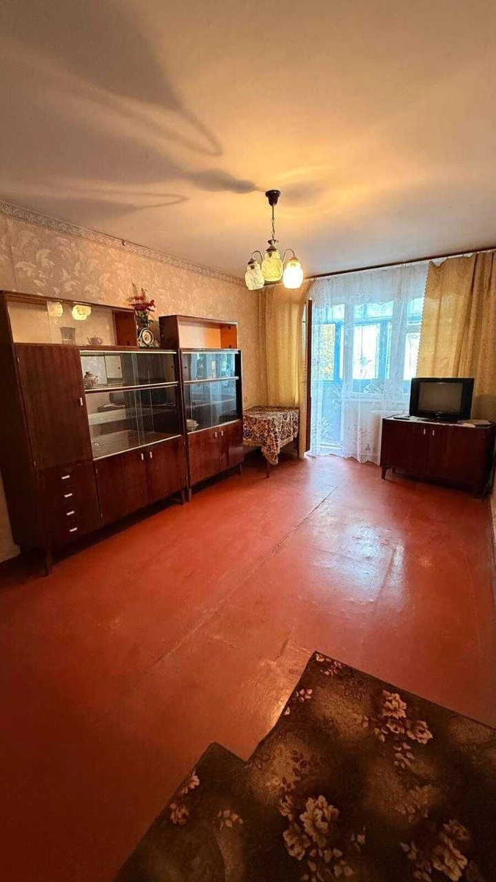 Продается 3-комнатная квартира, Піонерська