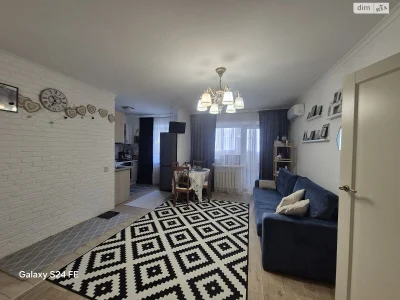 Продается Квартира, Центр