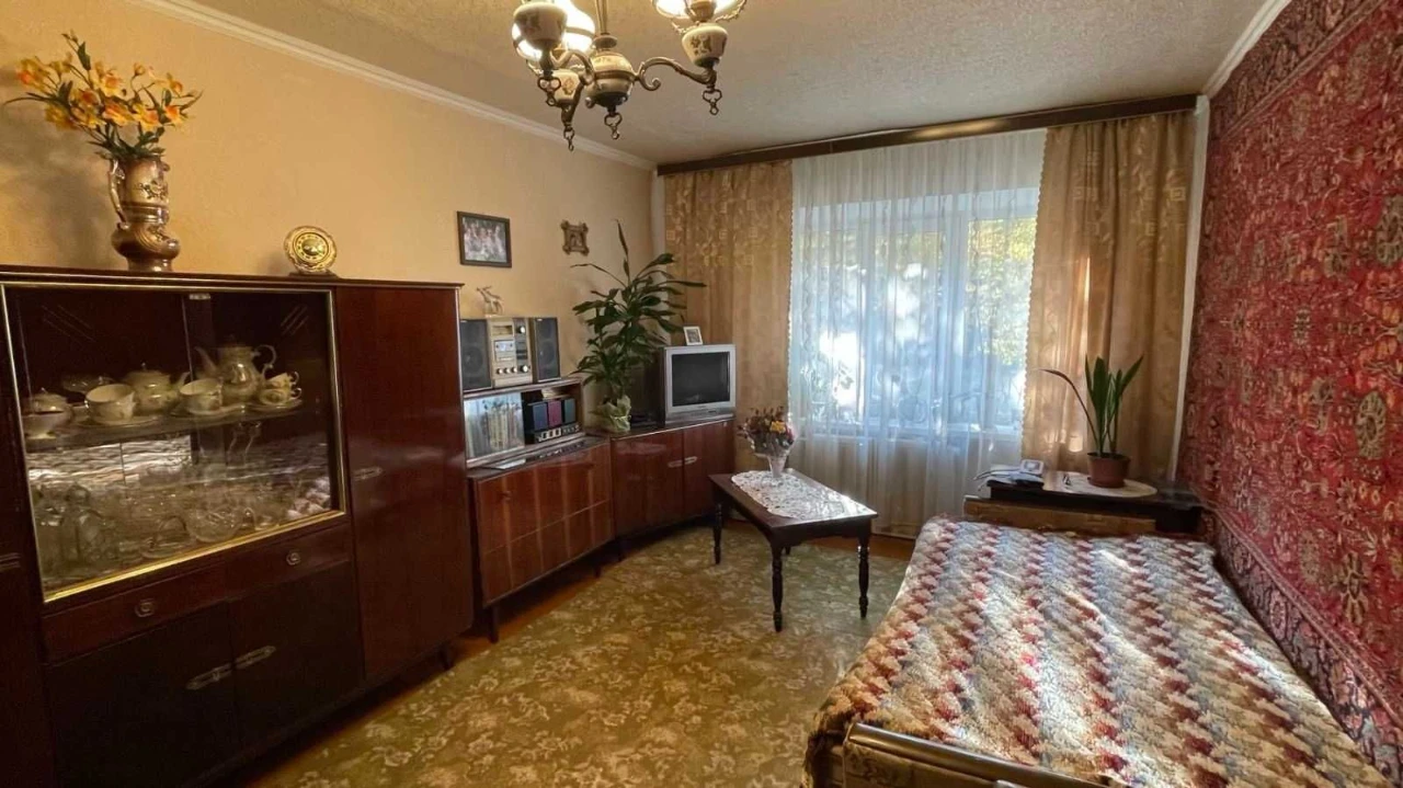Продається 2-кімнатна квартира, Піонерська вулиця, Волонтерська (Турчанінова)