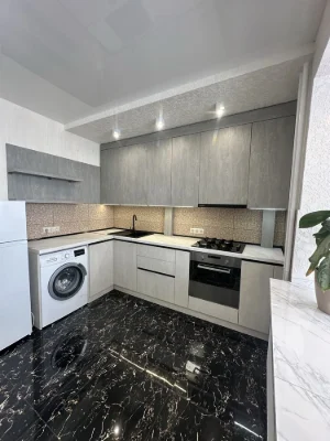 For Sale: 2-bedroom apartment at Nezalezhnosti 58