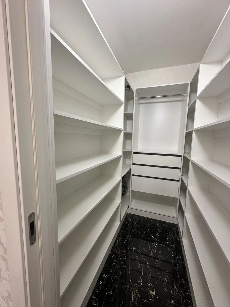 For Sale: 2-bedroom apartment at Nezalezhnosti 58